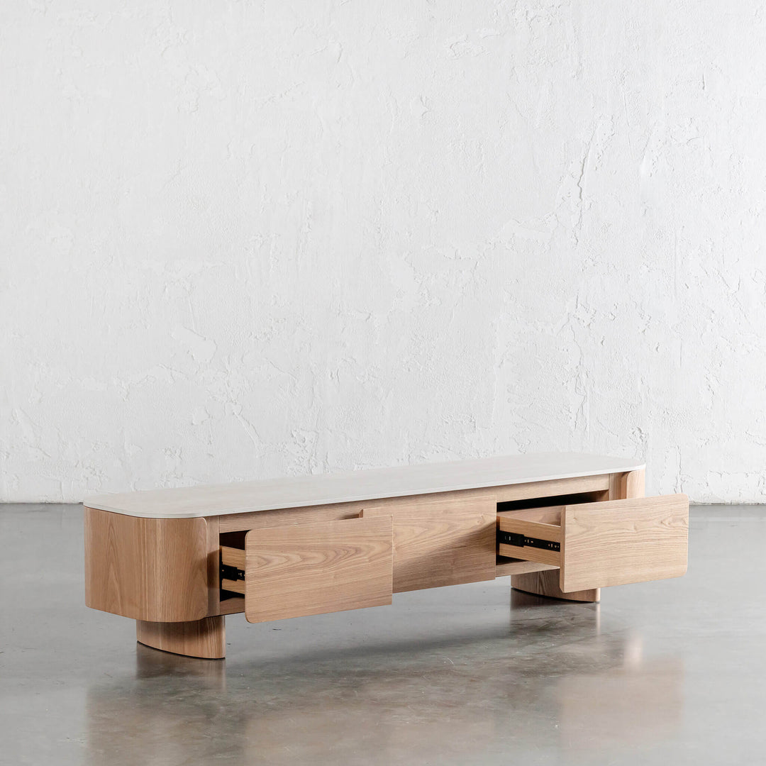 TREVELO ENTERTAINMENT UNIT  |  BIRCH ASH  WOOD GRAIN  |  TRAVENTINE TUMBLED BEIGE