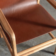 TRIENT LEATHER CARVER CHAIR  |  NUTMEG HUSK CLOSE UP