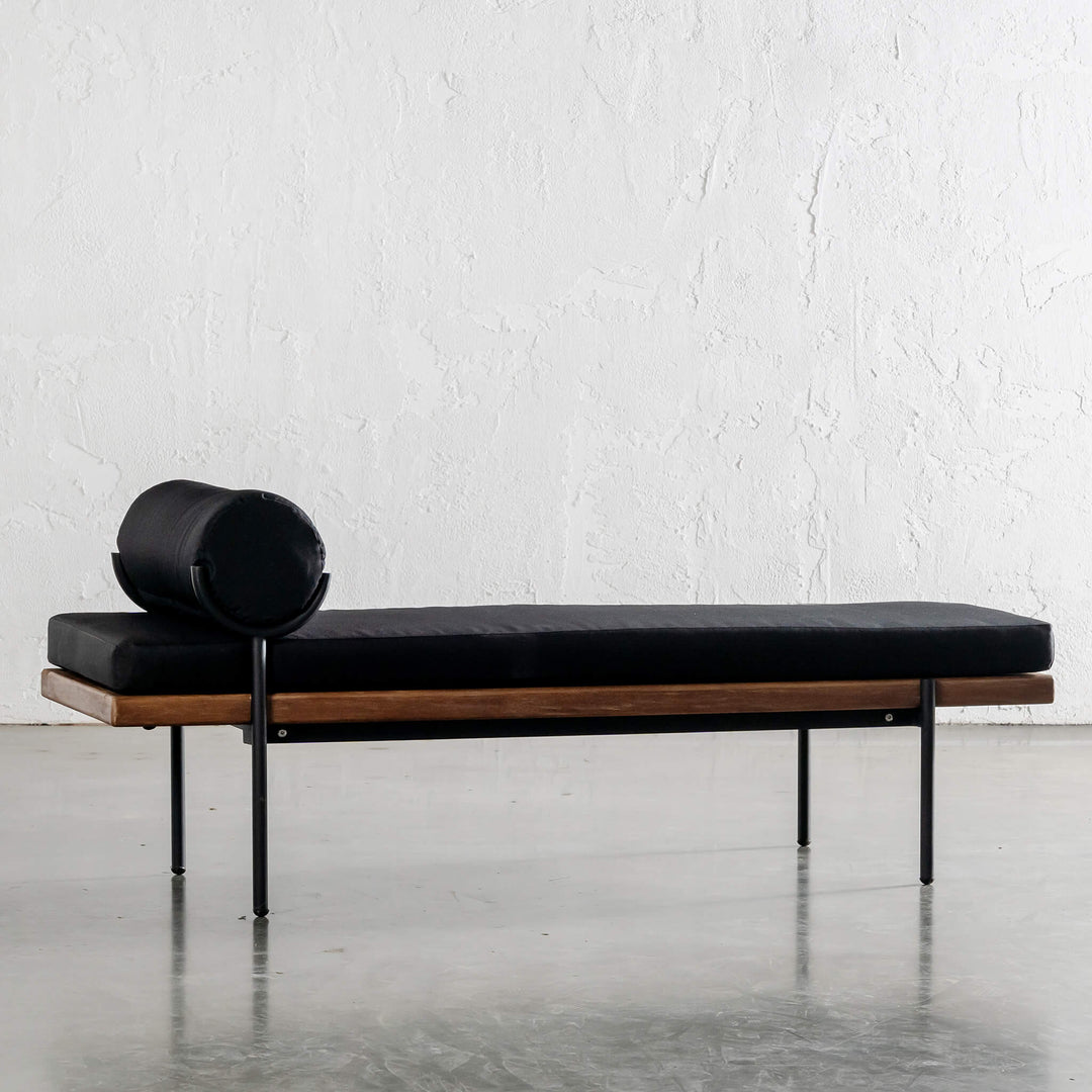 TRIESTE DAYBED BENCH  |  NOIR BLACK