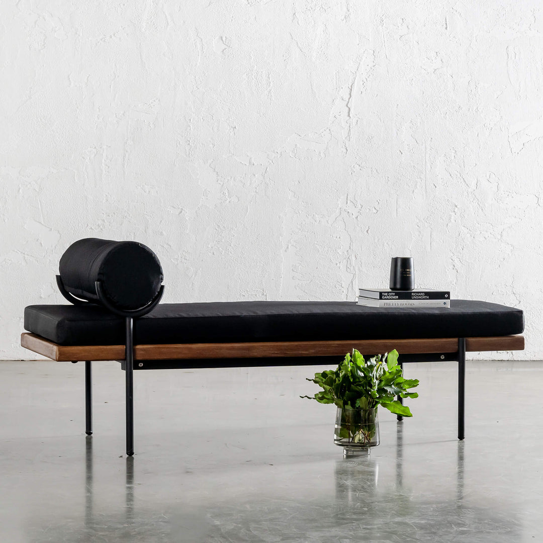 TRIESTE DAYBED BENCH  |  NOIR BLACK