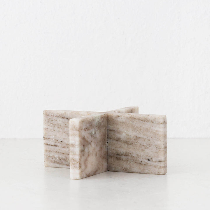 MARX MARBLE SCULPTURE TRIVET  |  17CM  |  BEIGE MARBLE