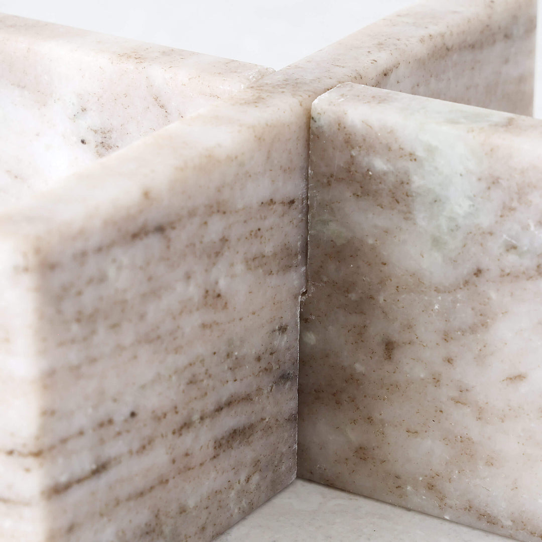 MARX MARBLE SCULPTURE TRIVET  |  17CM  |  BEIGE MARBLE