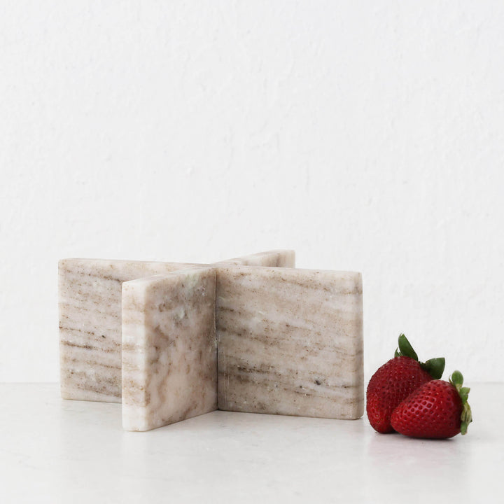 MARX MARBLE SCULPTURE TRIVET  |  17CM  |  BEIGE MARBLE