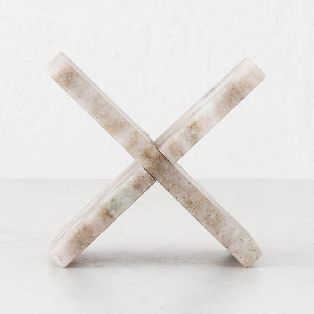 MARX MARBLE SCULPTURE TRIVET  |  17CM  |  BEIGE MARBLE