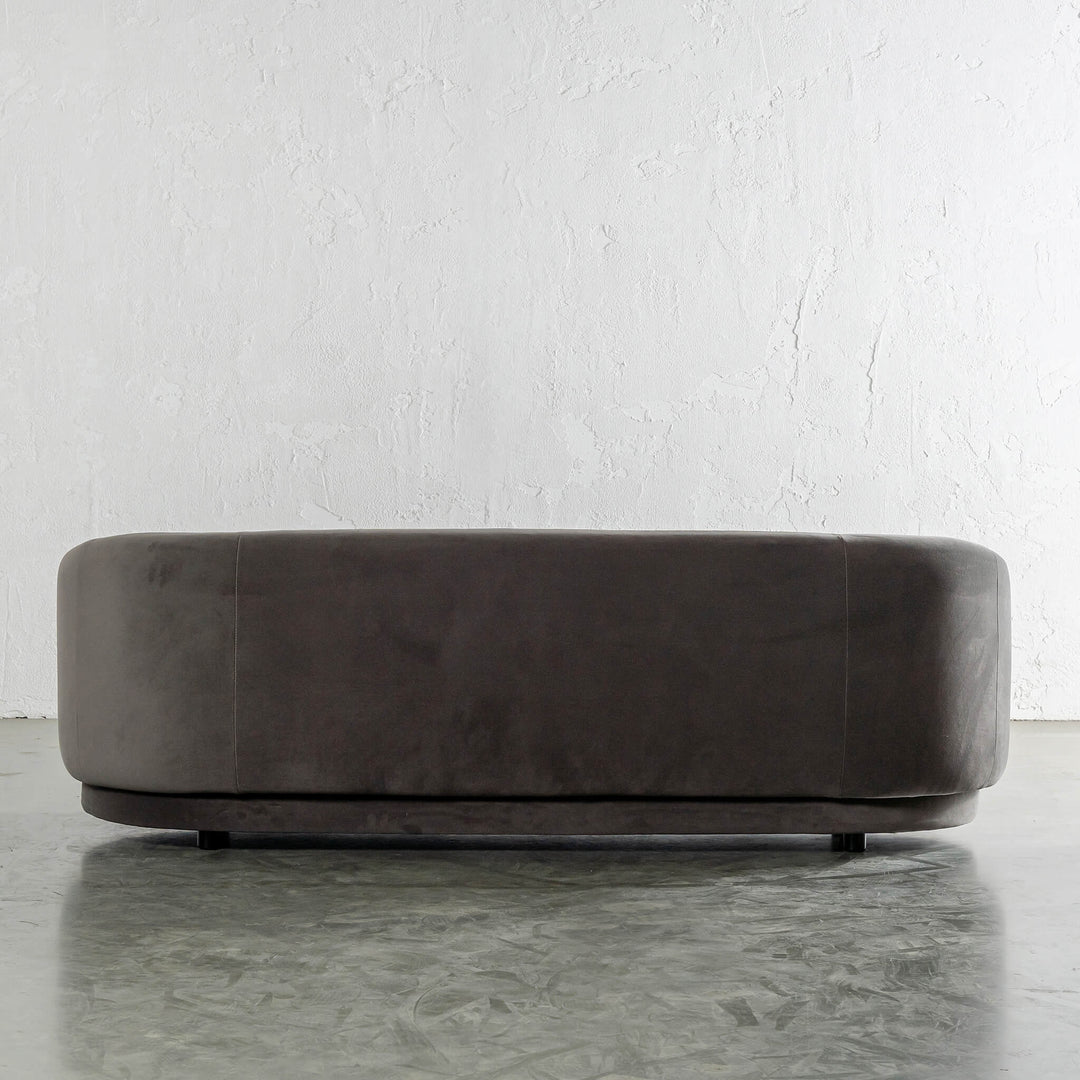 TRAVECY CURVED SOFA  |  NORSEWOOD SMOKE