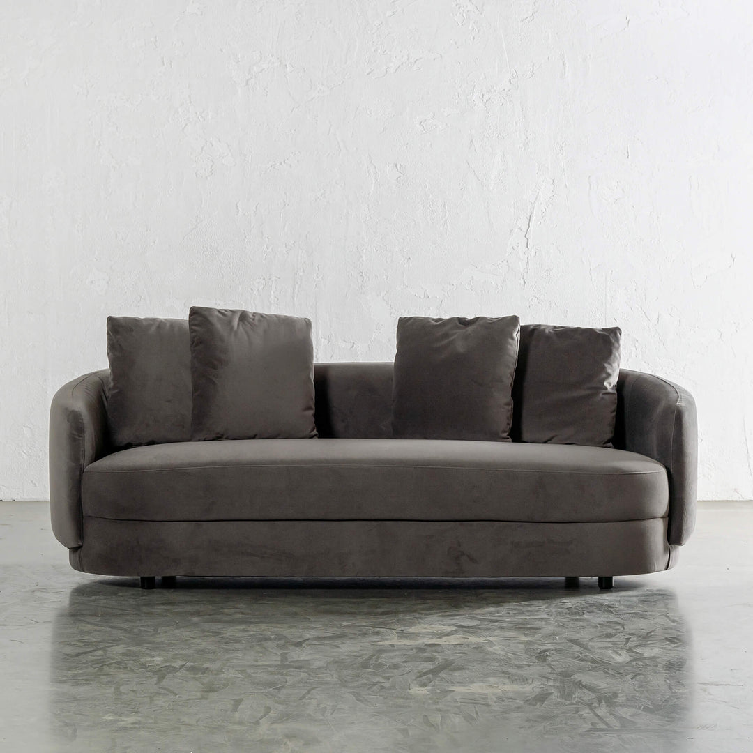 TRAVECY CURVED SOFA  |  NORSEWOOD SMOKE
