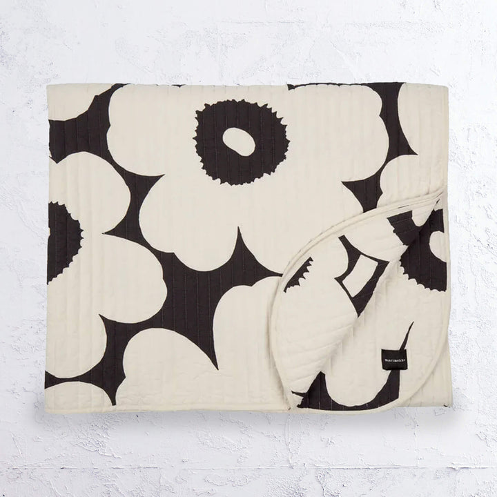 MARIMEKKO  |  UNIKKO PADDED BEDSPREAD  |  260X260CM  |  CHARCOAL + OFF WHITE