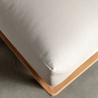 VALLE GRANDE OUTDOOR COLLECTION  |  TRAVERTINE FOG + TEAK CLOSE UP