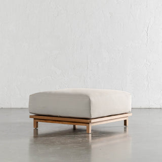 VALLE GRANDE OUTDOOR OTTOMAN  |  TRAVERTINE FOG + TEAK