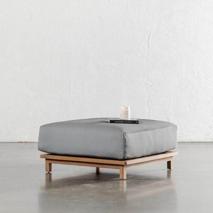 VALLE GRANDE OUTDOOR OTTOMAN  | URBANE GREY + TEAK