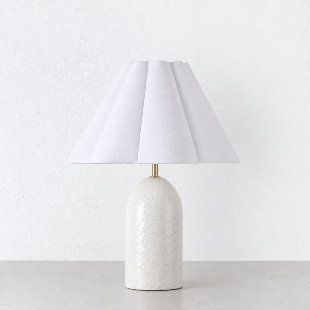 VERDURO TABLE LAMP  |  42CM  |  CERAMICA WHITE + LINEN SHADE