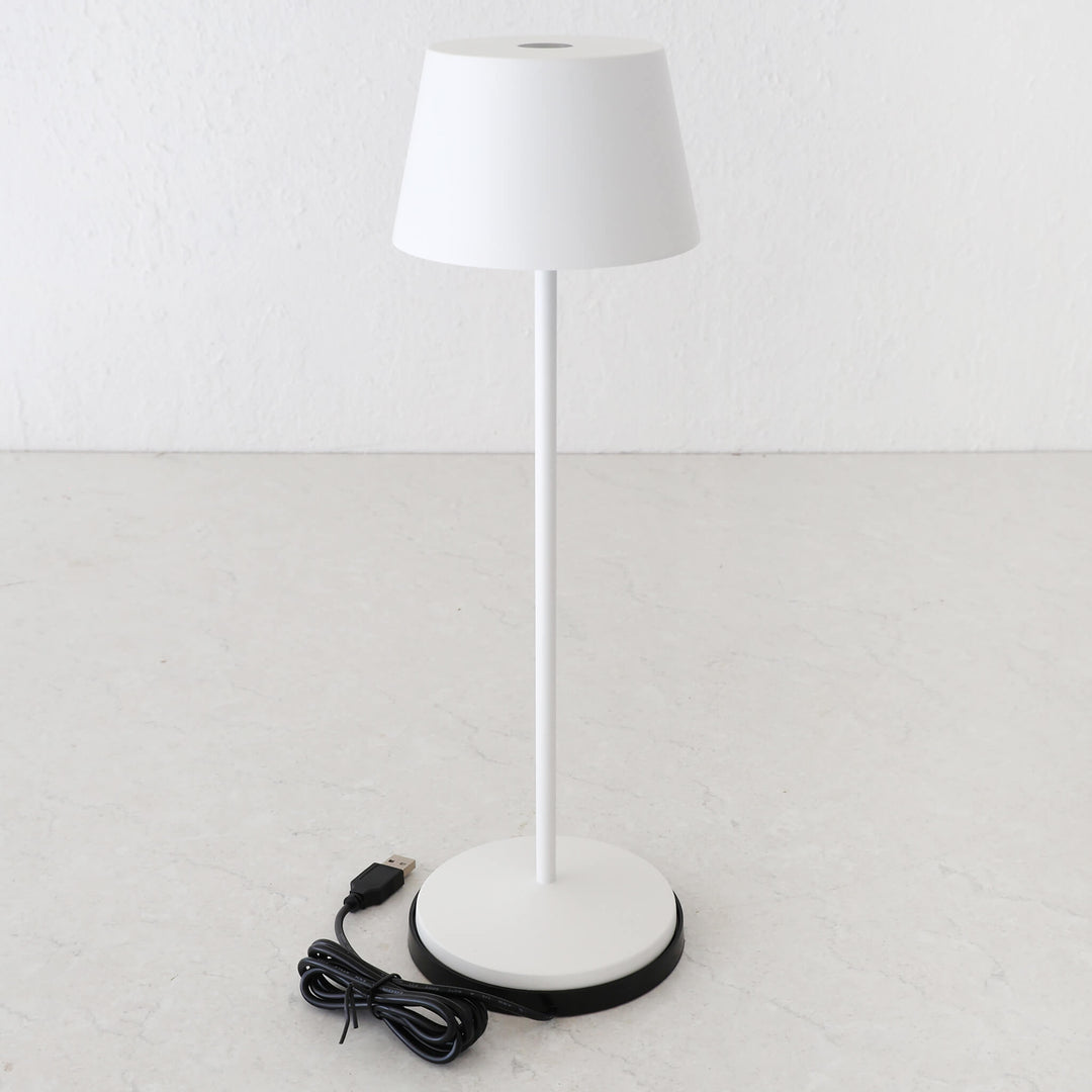 LBD EXCLUSIVE  |  VILLEBOIS RECHARGEABLE INDOOR/OUTDOOR LED TABLE LAMP  |  MATTE WHITE