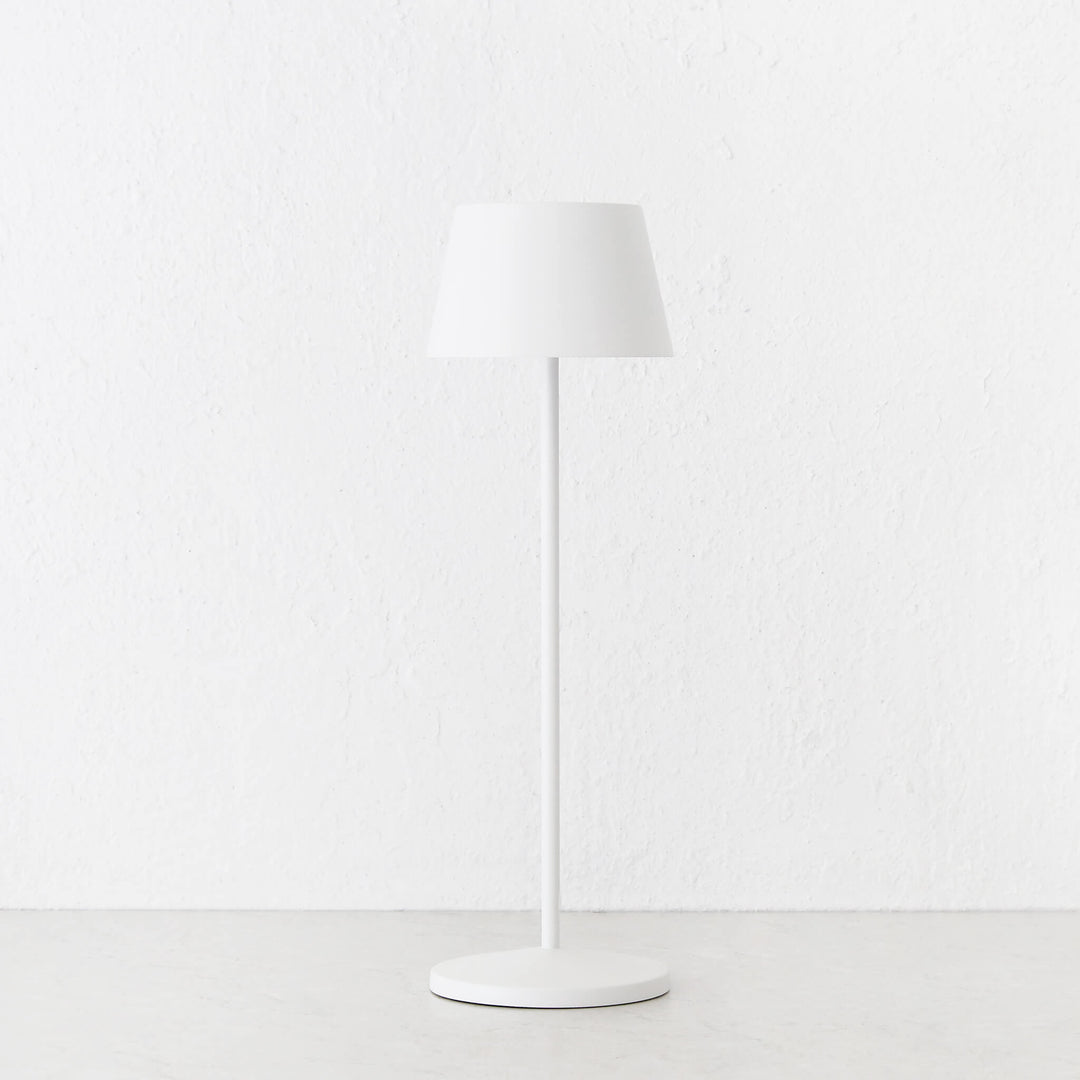 LBD EXCLUSIVE  |  VILLEBOIS RECHARGEABLE INDOOR/OUTDOOR LED TABLE LAMP  |  MATTE WHITE