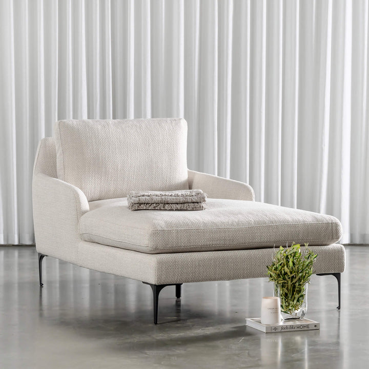 VITTORIA CHAISE LOUNGE CHAIR  |  CHALKSTONE WEAVE