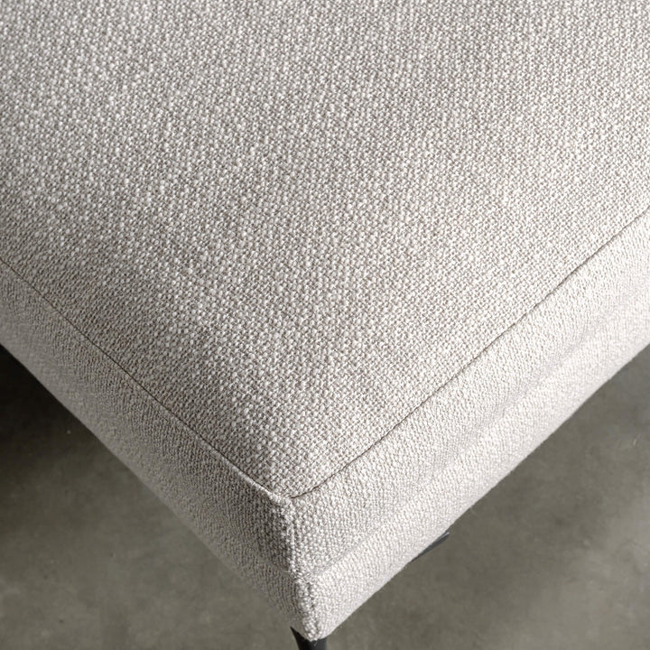 VITTORIA OTTOMAN  |  CHALKSTONE WEAVE