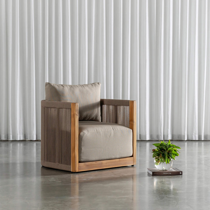 VALLECITO INDOOR/OUTDOOR ARMCHAIR  |  BIRCH BARK