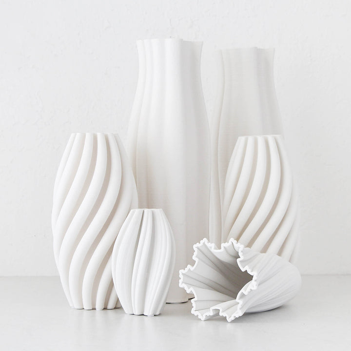 MATTE WHITE VASE COLLECTION