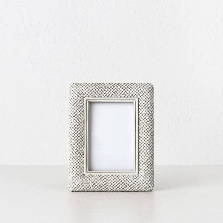 WESTPORT WEAVE PHOTO FRAME |  4X6"  |  BERKSHIRE WHITE