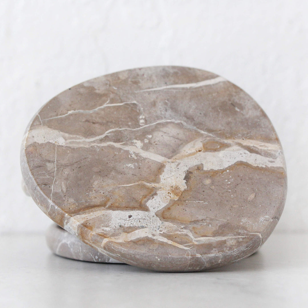 XENA OVAL MARBLE COASTER | TAUPE MARBLE CLOSE UP