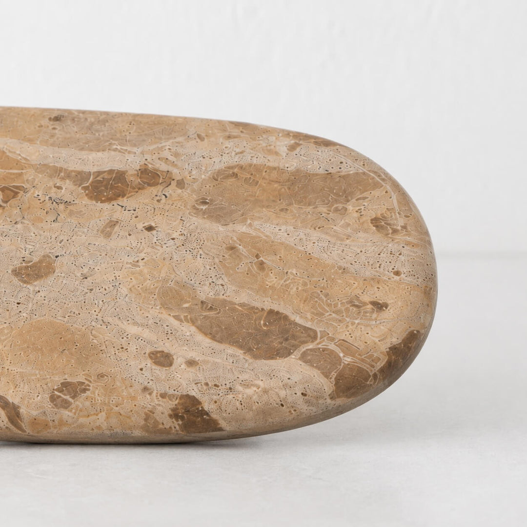 XENA SERVING BOARD  |  24CM  |  CAPRI BEIGE MARBLE