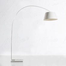 ARC FLOOR LAMP  |  WHITE