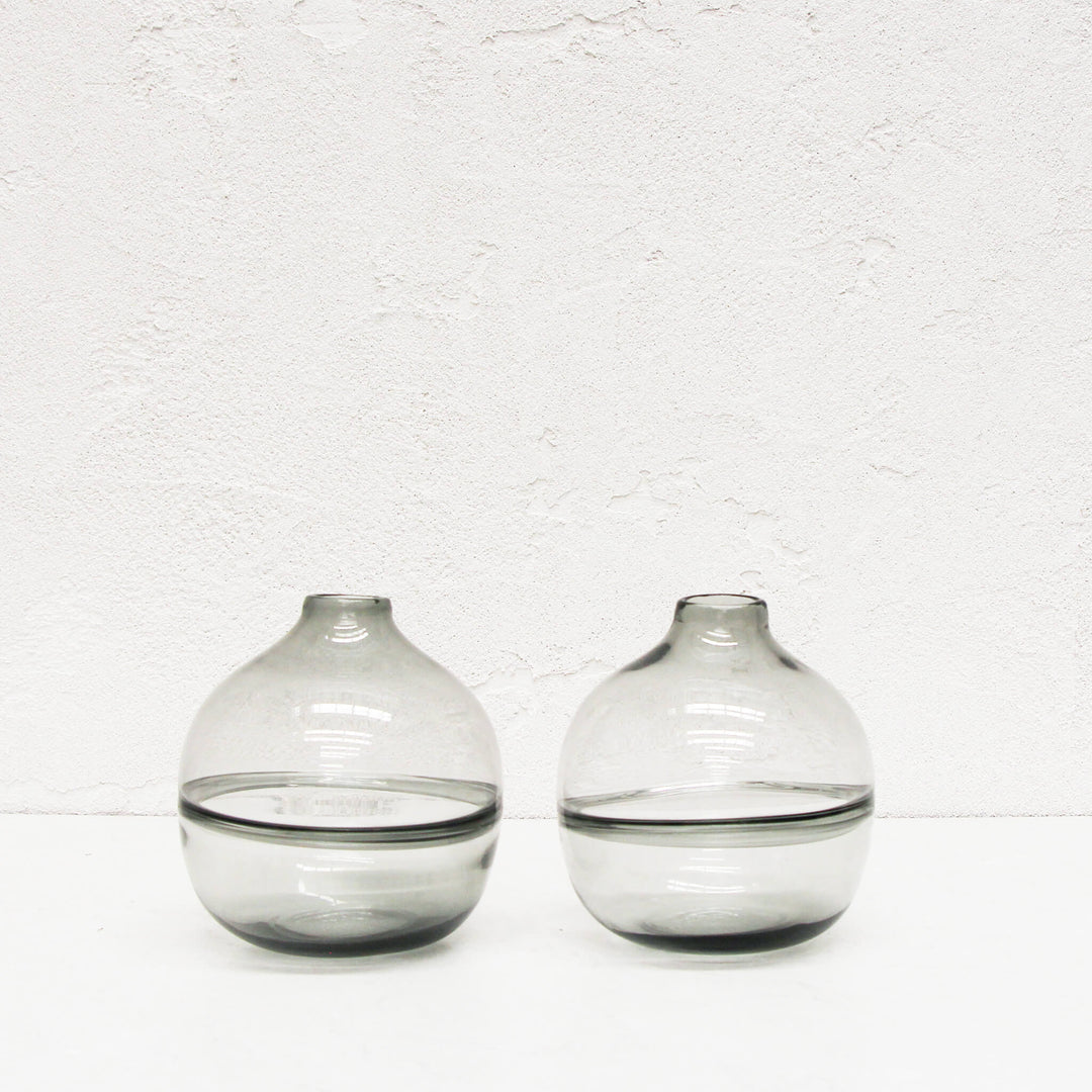 CENTRE RIDGE BOTTLE GLASS VASE BUNDLE X2  |  20CM  |  GREY