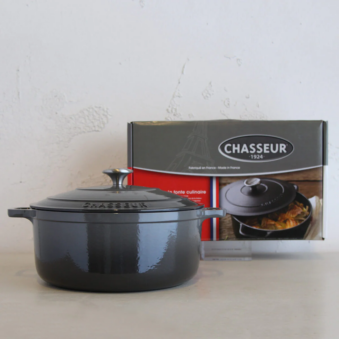 CHASSEUR  |  ROUND FRENCH OVEN  |  CAVIAR GREY  |  26CM  |  5L