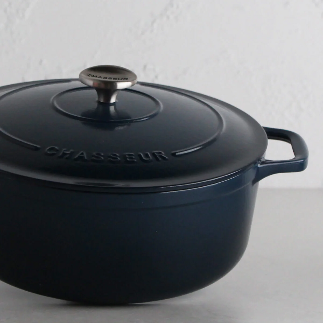 CHASSEUR  |  ROUND FRENCH OVEN  |  LICORICE BLUE  |  28CM  |  6.1L