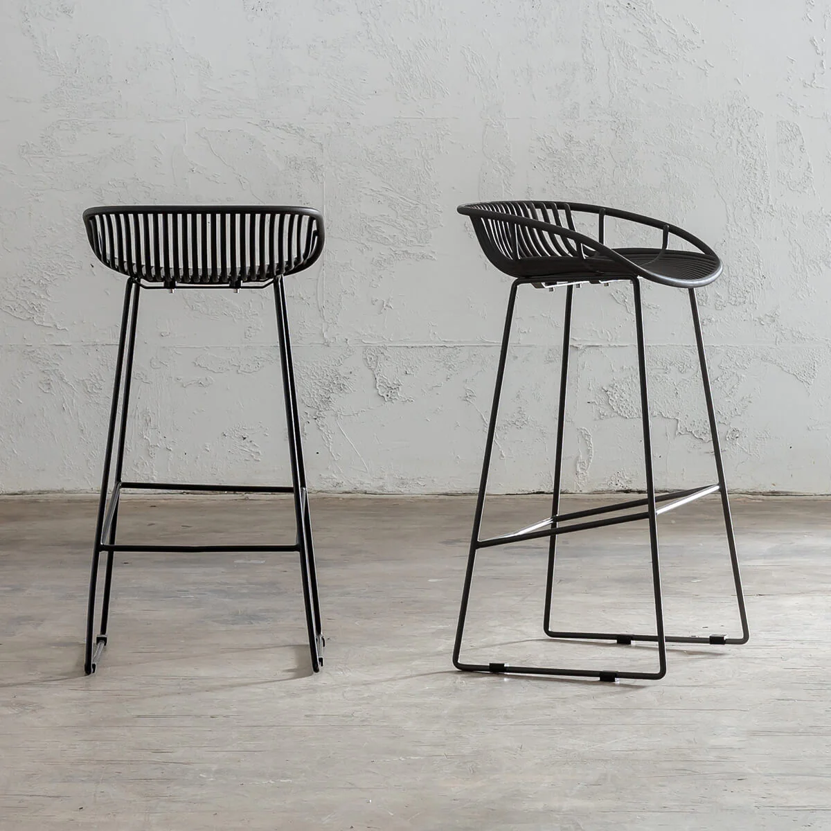 Black outdoor counter stools deals