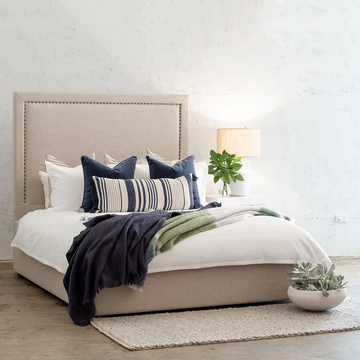 MARLE BED WITH STUDDED SQUARE FRAME  |  NATURAL LINEN