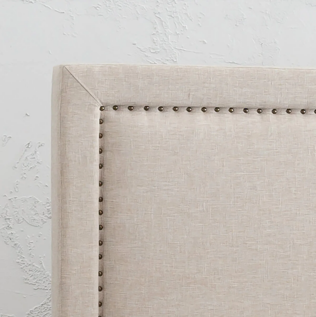 MARLE BED WITH STUDDED SQUARE FRAME  |  NATURAL LINEN