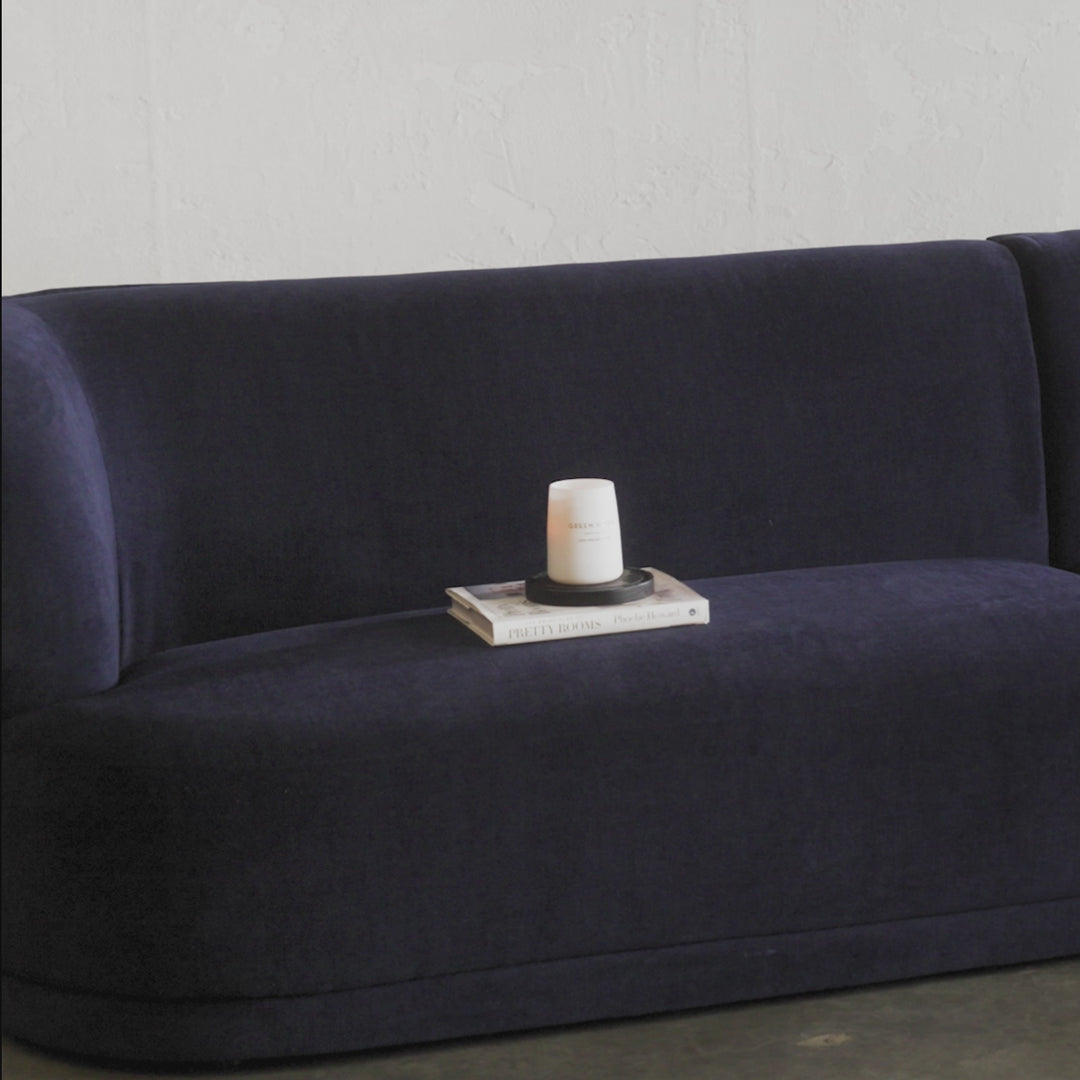 SAUVEUSE ROUNDED 4S MODULAR SOFA  |  COMMANDES NAVY TEXTURED VELOUR