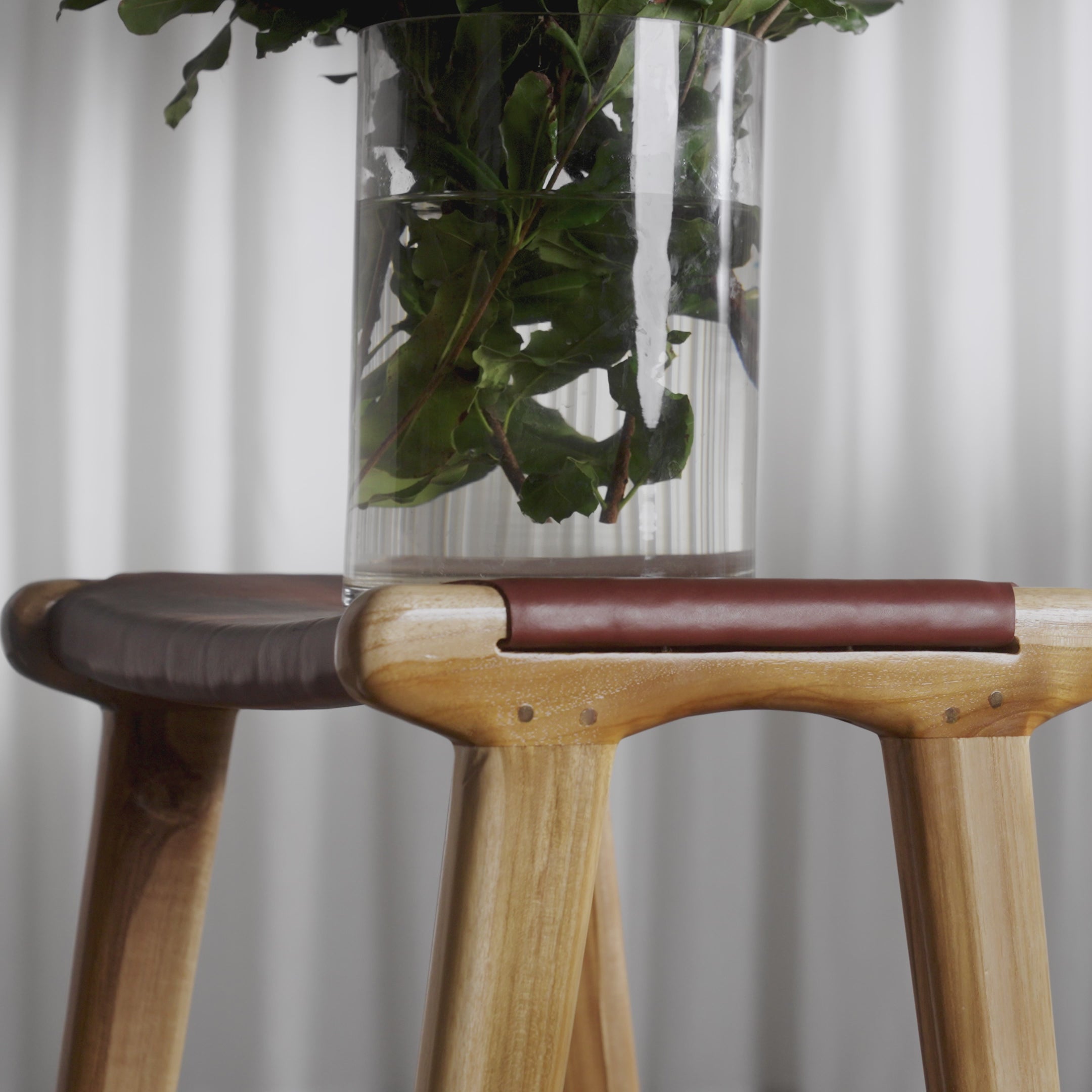 MALAND WOVEN LEATHER COUNTER STOOL | BLACK LEATHER HIDE – Living