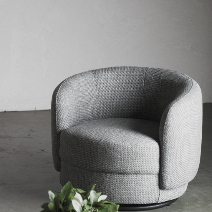 ACHERY XL CURVED ARMCHAIR + TRAVECY CURVED SWIVEL ARMCHAIR | PEPPER HAZE WEAVE