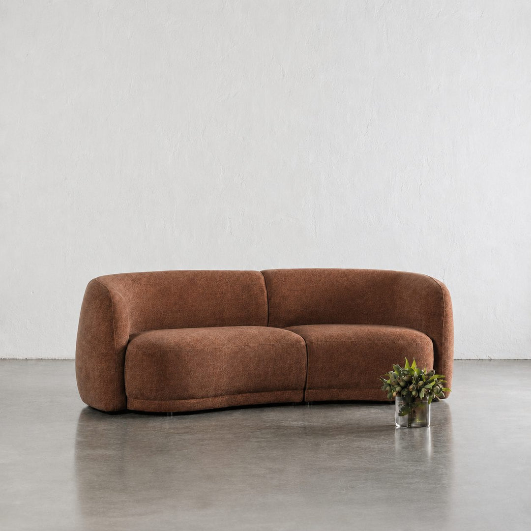 PURBECK CURVED 3 SEATER SOFA  |  CLOVE DUST