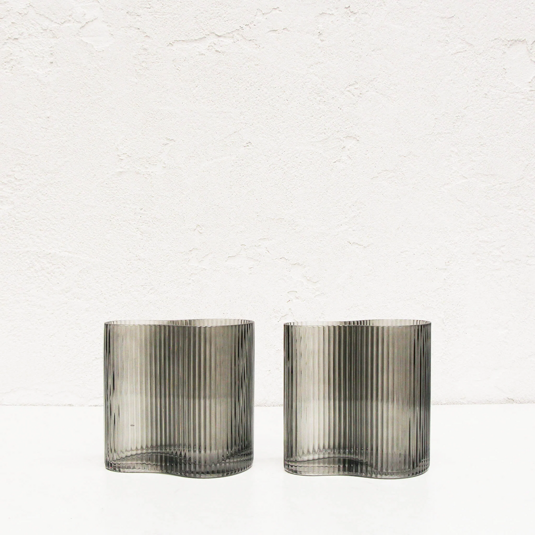 SMOKE GREY RIBBED VASE BUNDLE X2  |  18CM  |  GREY