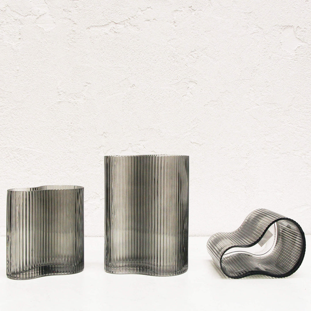 SMOKE GREY RIBBED VASE BUNDLE X3  |  MEDIUM + LARGE  |  GREY