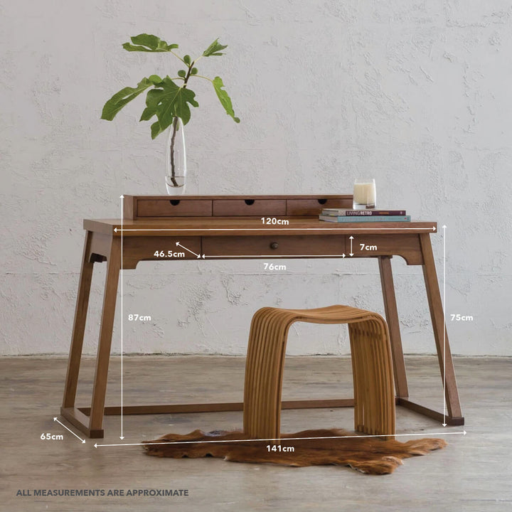 AMARA LA SALLE DESK  |  NATURAL