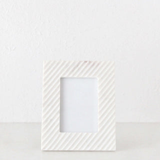 AMARA MARBLE PHOTO FRAME | 4x6  | WHITE MARBLE 