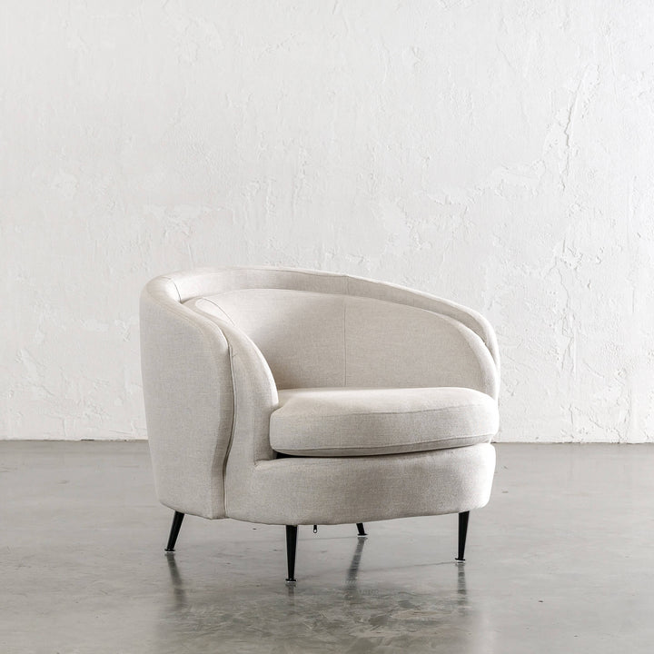 CARSON CURVE ARM CHAIR  |  JOVAN DOVE UNSTYLED