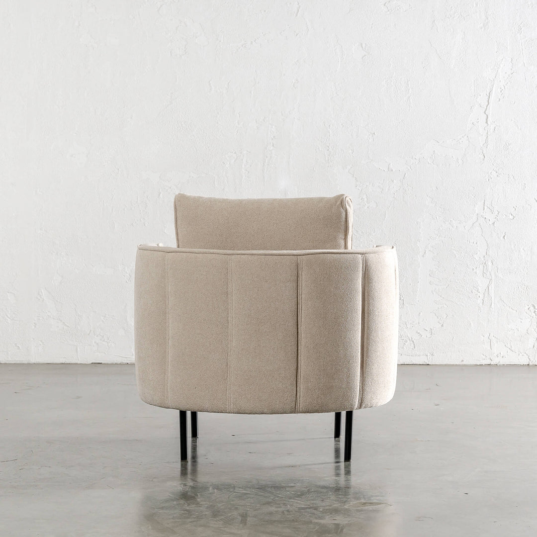 CARSON MODERNA CURVED RIBBED CHAIR  |  BOUCLE BALTIC SAND