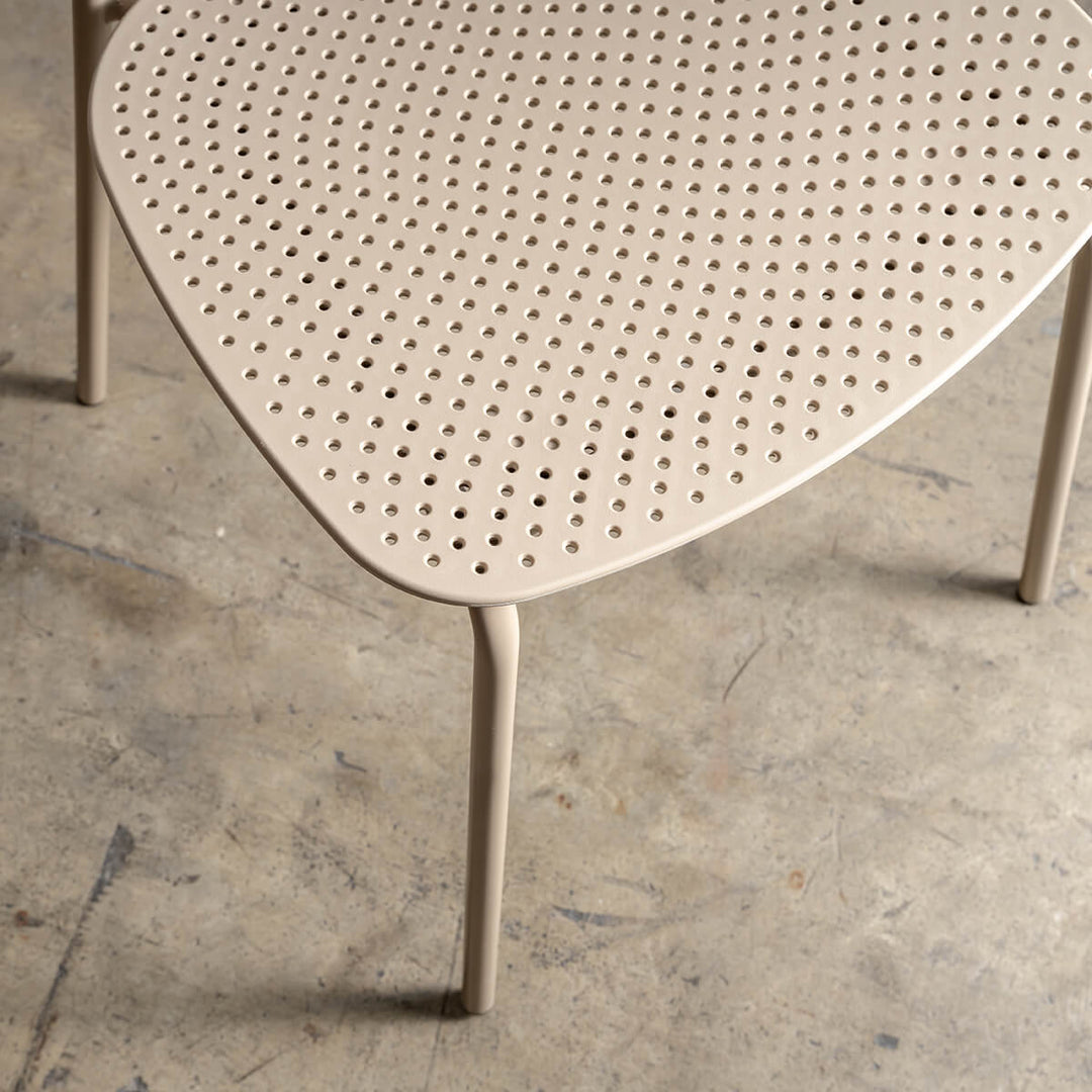 PRE ORDER  |  CAPO MESH INDOOR/OUTDOOR DINING CHAIR BUNDLE  |  TOBACCO SAND