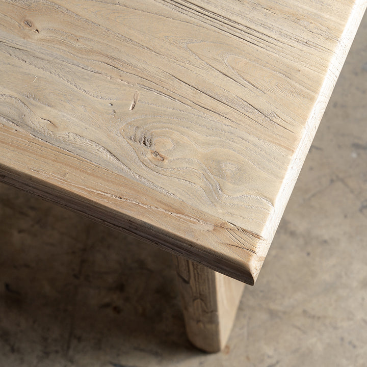 CAPRETTA ELM CREATORS STOOL DETAIL