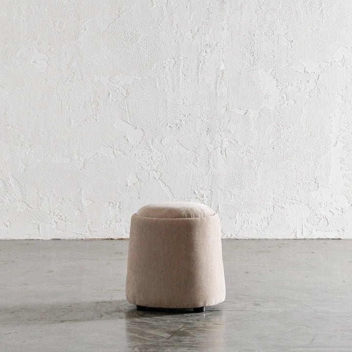 CARSON CURVE ROUND OTTOMAN  |  DESERT SAND MINIMAL