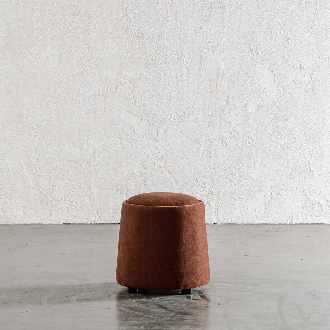 CARSON CURVE ROUND OTTOMAN  |  TERRA RUST MINIMAL