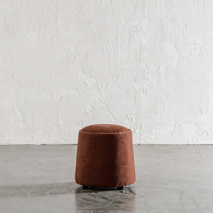 CARSON CURVE ROUND OTTOMAN  |  TERRA RUST MINIMAL