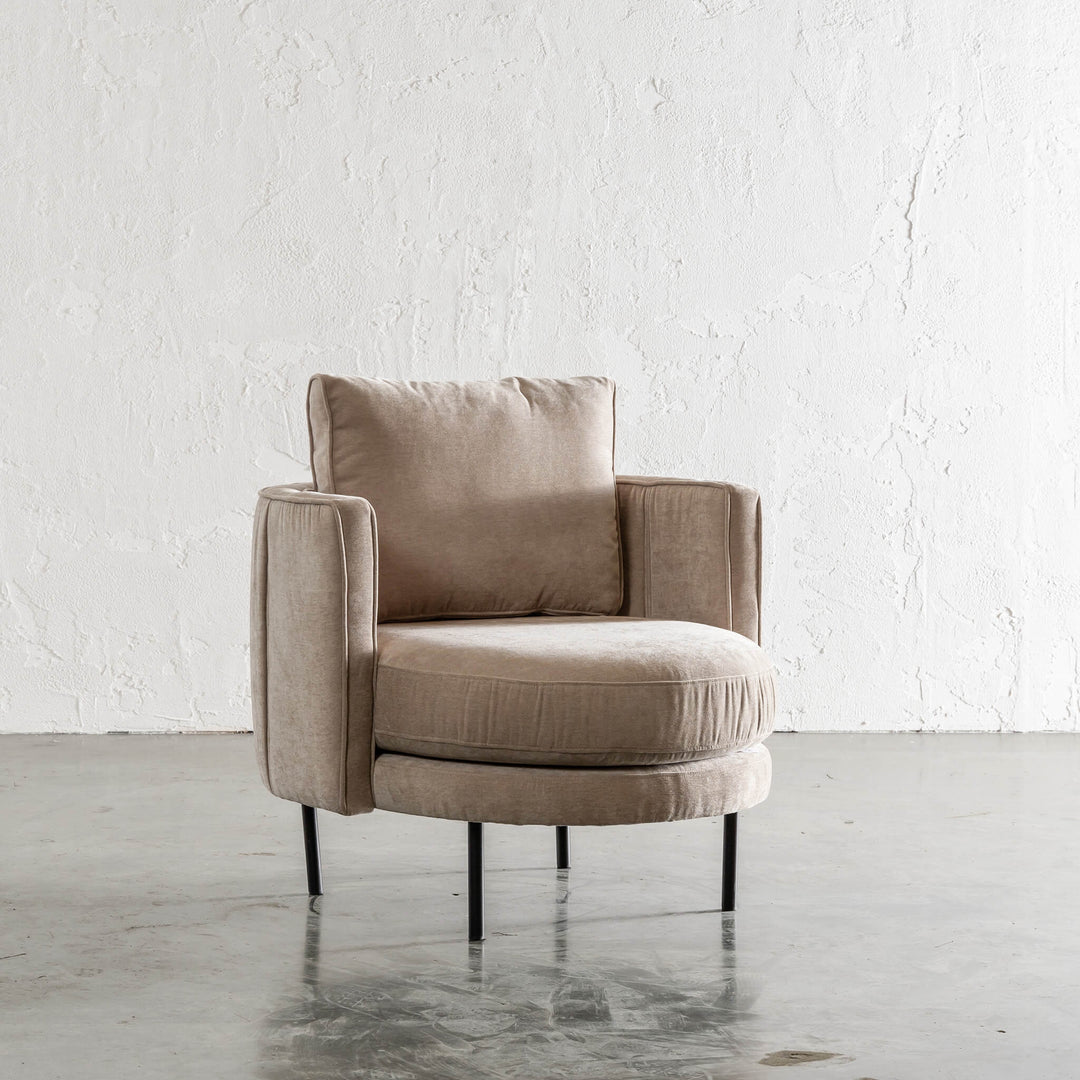 CARSON MODERNA CURVED RIBBED CHAIR  |  DESERT SAND ANGLE VIEW