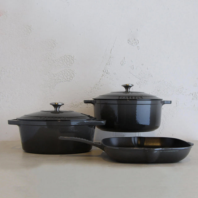 CHASSEUR FRENCH CAST IRON COOKWARE TRIO  |  CAVIAR GREY