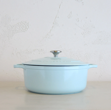 CHASSEUR FRENCH CAST IRON COOKWARE TRIO   |  DUCK EGG BLUE ROUND FRENCH OVEN