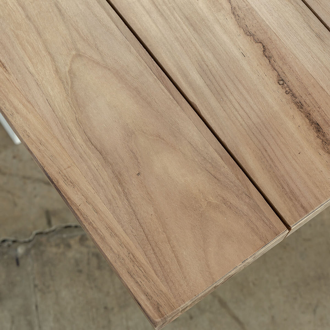 CLUB GRENADA TEAK DINING TABLE   |  RECYCLED TEAK SLATTED OUTDOOR DINING TABLE CLOSE UP TEAK TOP